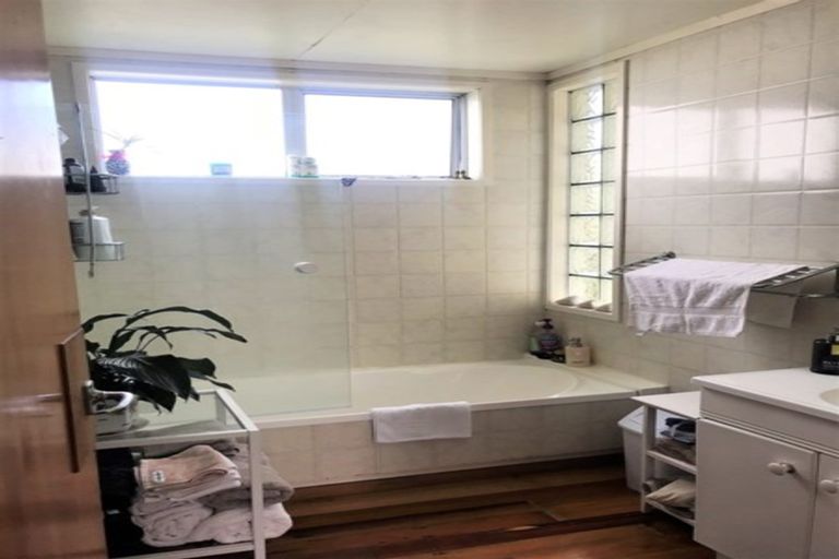 Photo of property in 49 Rosier Road, Glen Eden, Auckland, 0602