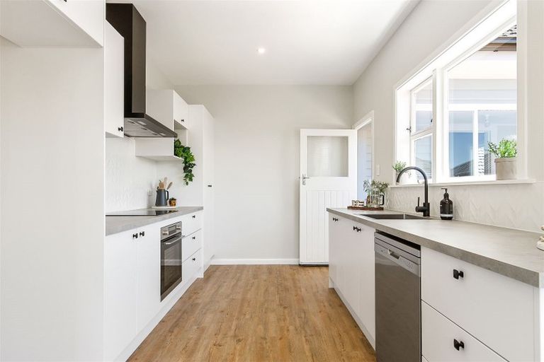 Photo of property in 244 Hoon Hay Road, Hoon Hay, Christchurch, 8025