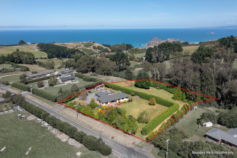Photo of property in 35 Green Island Bush Road, Blackhead, Dunedin, 9076