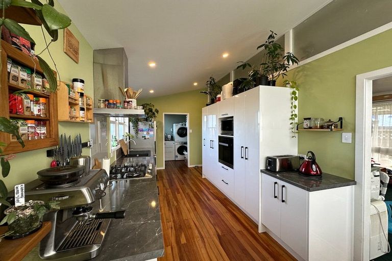 Photo of property in 49 Hume Street, Waitara, 4320