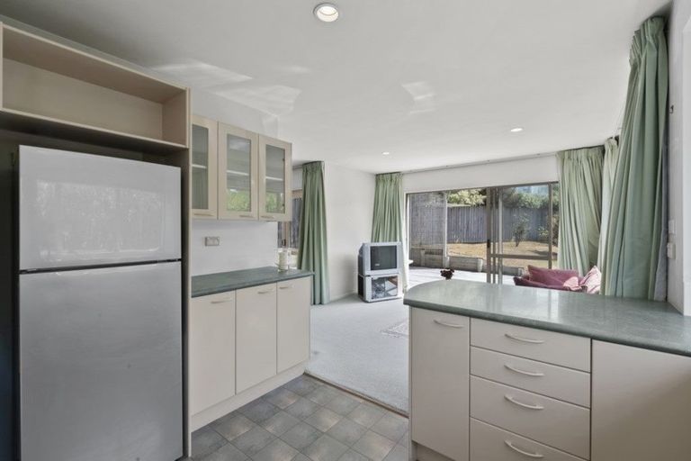 Photo of property in 17 Bevyn Street, Castor Bay, Auckland, 0620