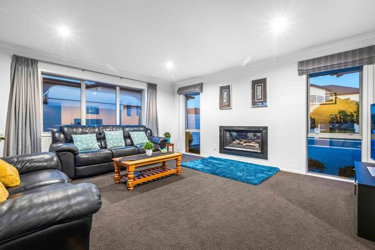 Photo of property in 17 Oceania Sands Way, Papamoa Beach, Papamoa, 3118