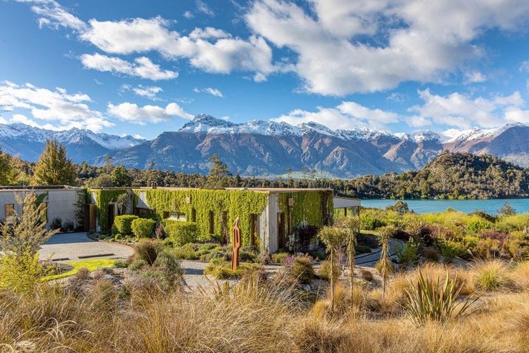 Photo of property in 4 Fishermans Lane, Mount Creighton, Queenstown, 9371
