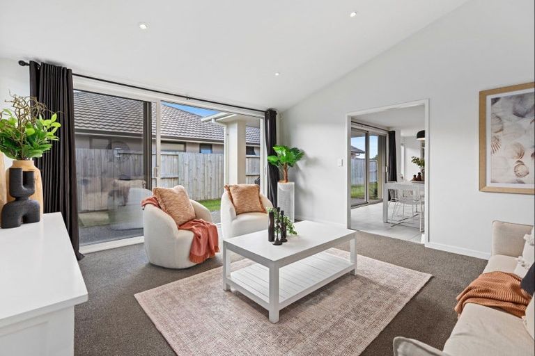 Photo of property in 63 Awatira Drive, Papamoa Beach, Papamoa, 3118