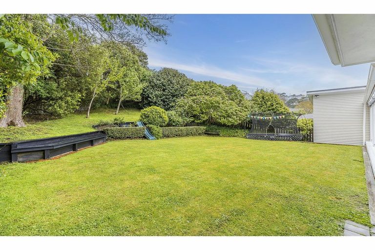 Photo of property in 108 Broderick Road, Johnsonville, Wellington, 6037