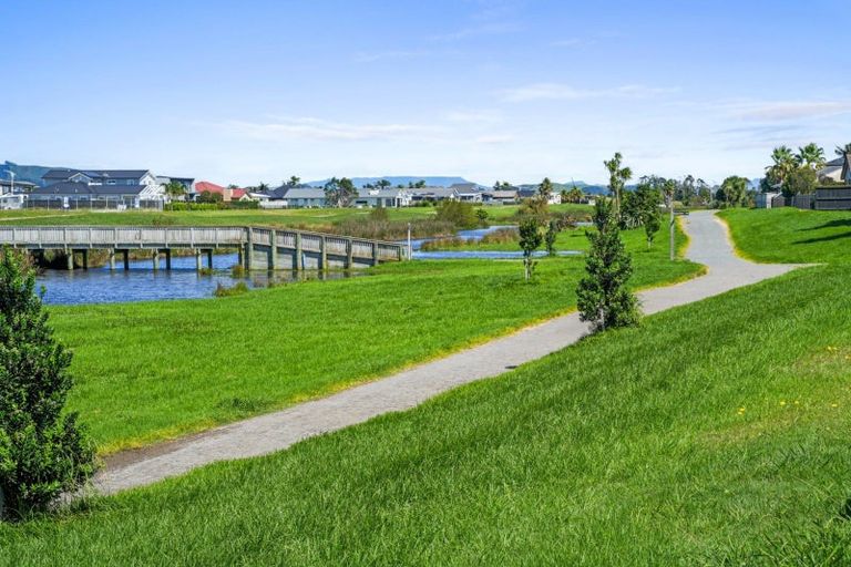 Photo of property in 1142b Papamoa Beach Road, Papamoa Beach, Papamoa, 3118