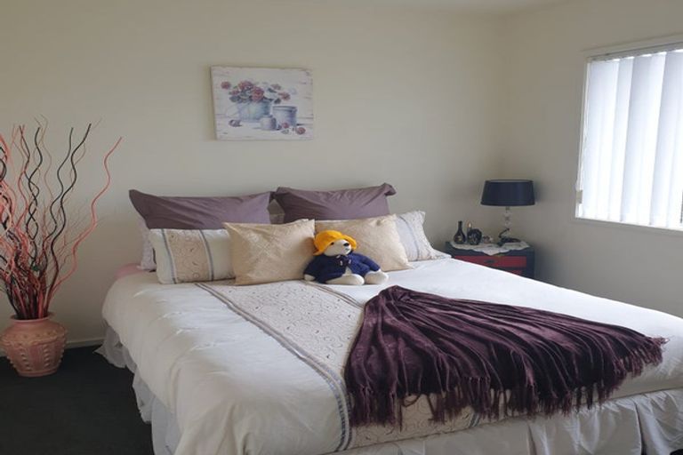 Photo of property in 11/15 O'sullivan Place, Waiuku, 2123