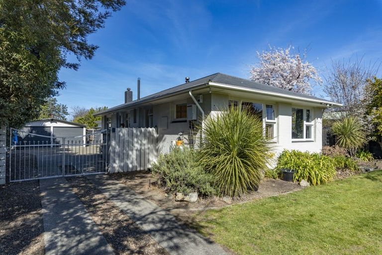 Photo of property in 7 Woodend Road, Woodend, 7610