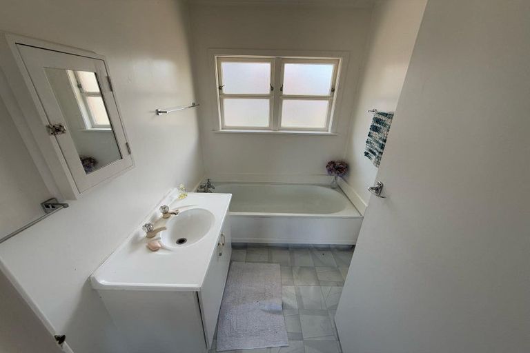 Photo of property in 9 Bernard Street, Papatoetoe, Auckland, 2025