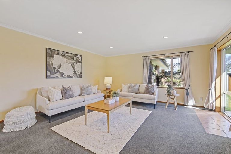 Photo of property in 48 Glasnevin Drive, Casebrook, Christchurch, 8051