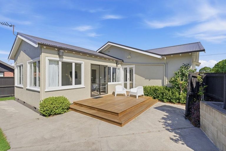 Photo of property in 1/68 Searells Road, Strowan, Christchurch, 8052