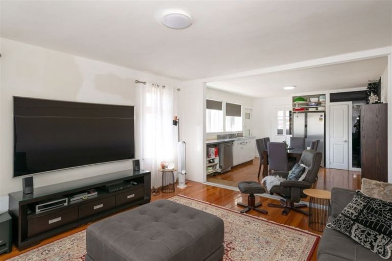 Photo of property in 70 Stephenson Street, Blenheim, 7201