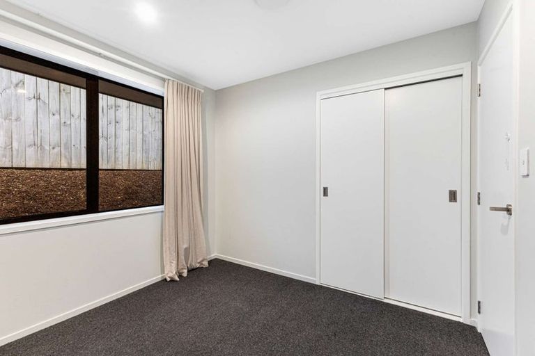 Photo of property in 9 Rehua Place, Waiwhakaiho, New Plymouth, 4312