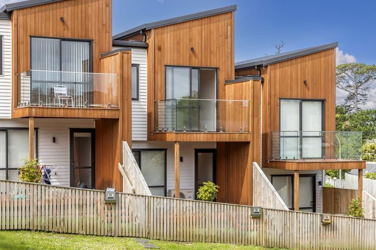 Photo of property in 51b Glendene Avenue, Glendene, Auckland, 0602