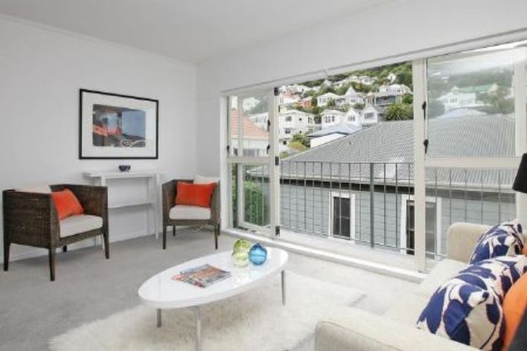 Photo of property in Mcfarlane Mews, 2u7 Mcfarlane Street, Mount Victoria, Wellington, 6011