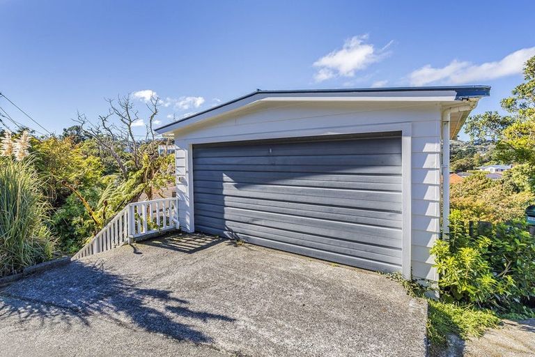 Photo of property in 20 Dominion Park Street, Johnsonville, Wellington, 6037