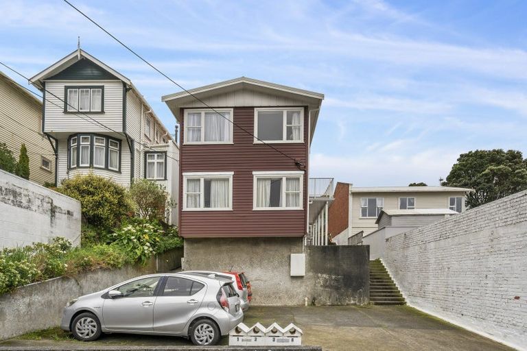 Photo of property in 4/16 Rolleston Street, Mount Cook, Wellington, 6021