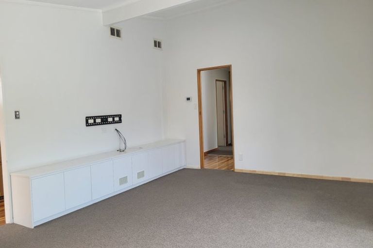 Photo of property in 4 Chorley Grove, Churton Park, Wellington, 6037