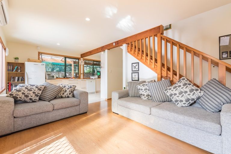 Photo of property in 94c Colwill Road, Massey, Auckland, 0614