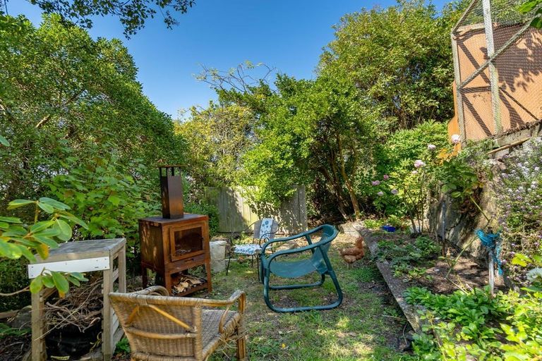 Photo of property in 63 Easther Crescent, Kew, Dunedin, 9012