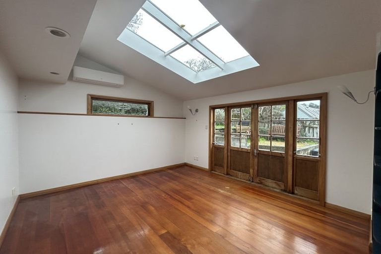 Photo of property in 79 Austin Street, Mount Victoria, Wellington, 6011