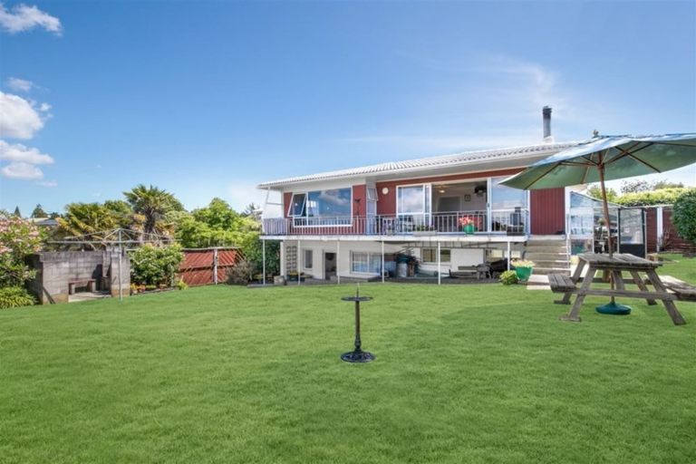 Photo of property in 25 Realm Place, Massey, Auckland, 0614