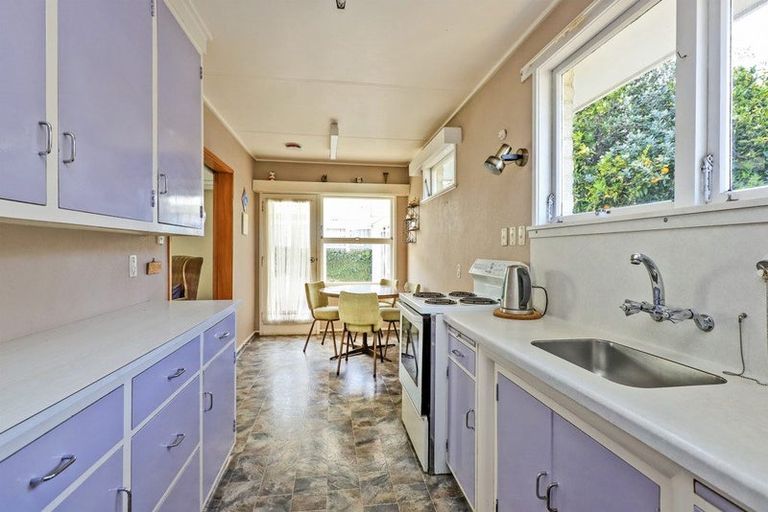 Photo of property in 2/1007 Duke Street, Mahora, Hastings, 4120
