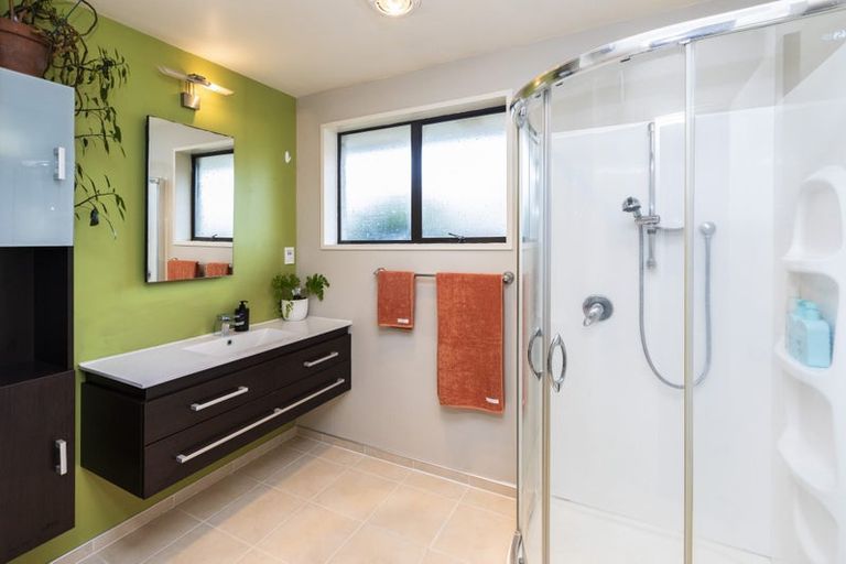 Photo of property in 2/265 Estuary Road, South New Brighton, Christchurch, 8062