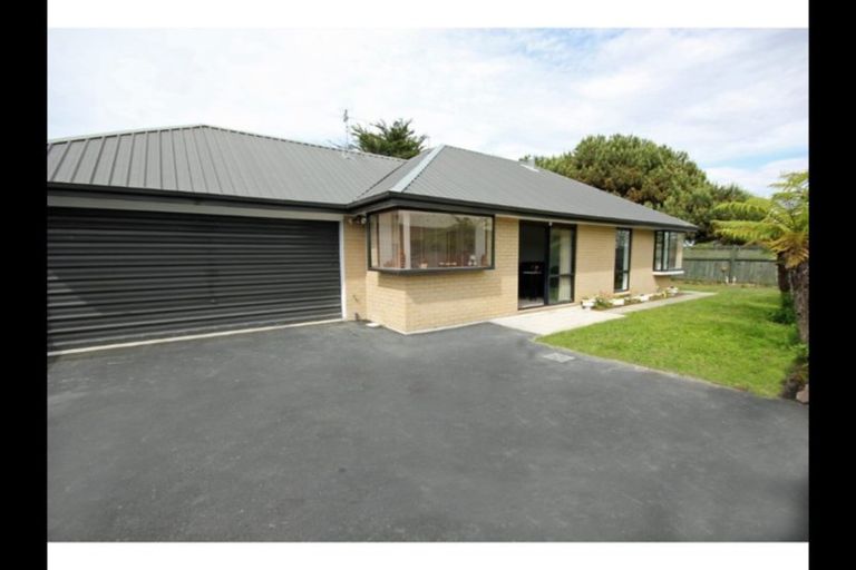 Photo of property in 231 Bower Avenue, North New Brighton, Christchurch, 8083