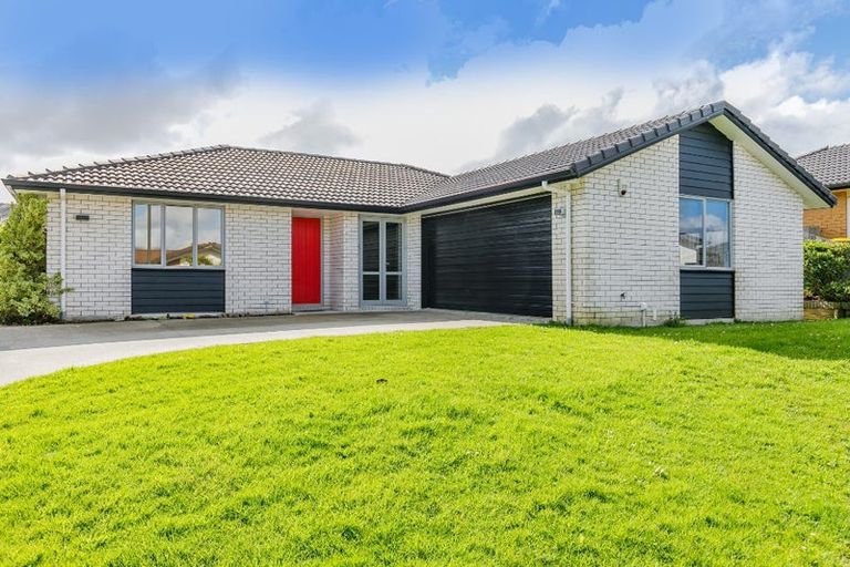 Photo of property in 15 Karika Place, Massey, Auckland, 0614