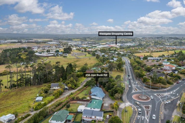 Photo of property in 456 Don Buck Road, Massey, Auckland, 0614