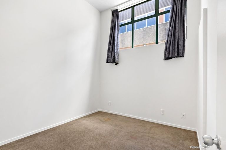 Photo of property in 10/5u Hopper Street, Mount Cook, Wellington, 6011