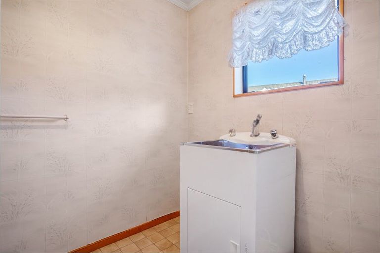 Photo of property in 35 Anne Street, Winton, 9720