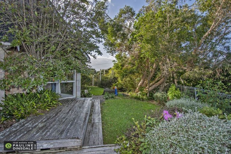 Photo of property in 24 Boeing Road, Onerahi, Whangarei, 0110