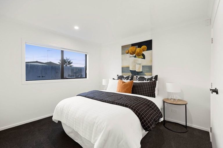 Photo of property in 7a Gambare Place, Wattle Downs, Auckland, 2103