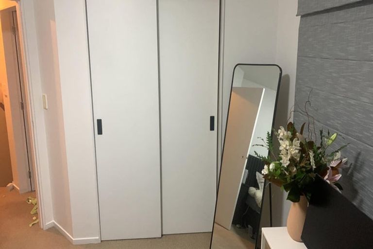 Photo of property in 3/131 Queens Drive, Lyall Bay, Wellington, 6022