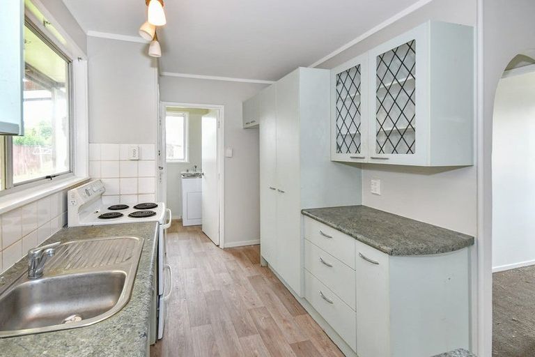 Photo of property in 9 Selsey Lane, Manurewa, Auckland, 2102