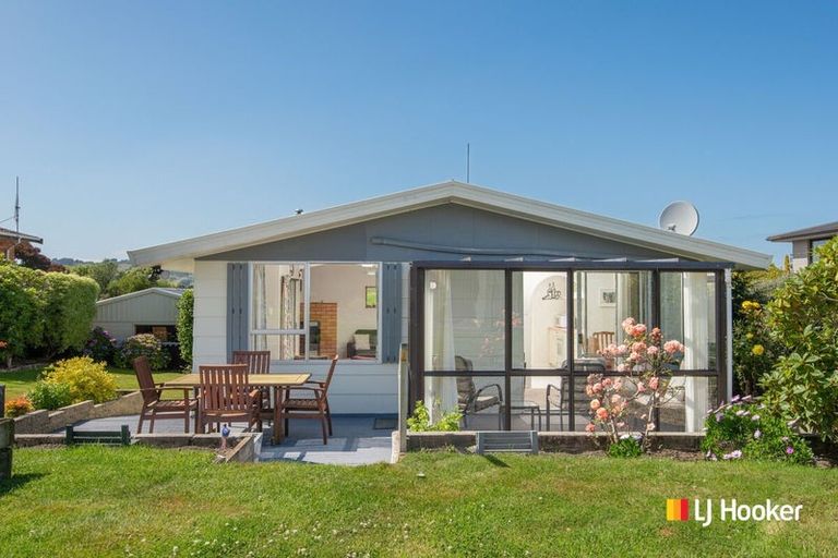 Photo of property in 29 Estuary Crescent, Fairfield, Dunedin, 9018