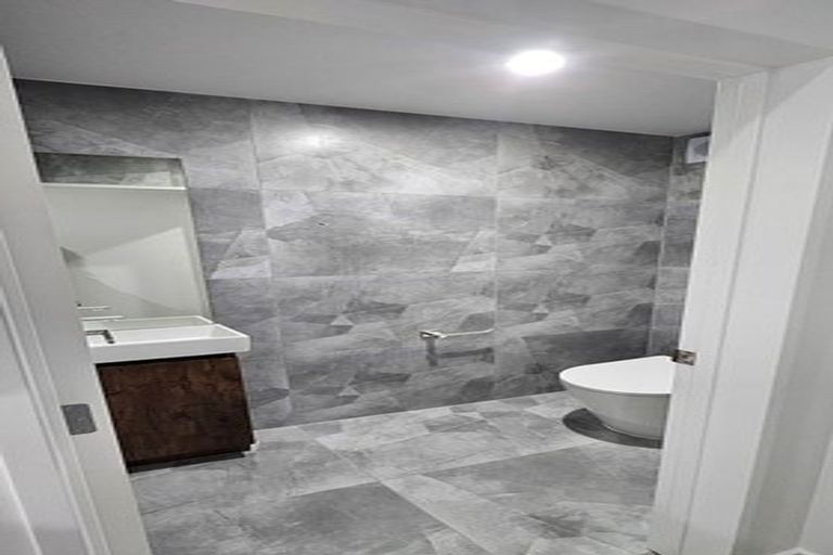 Photo of property in 12a Blease Street, New Lynn, Auckland, 0600