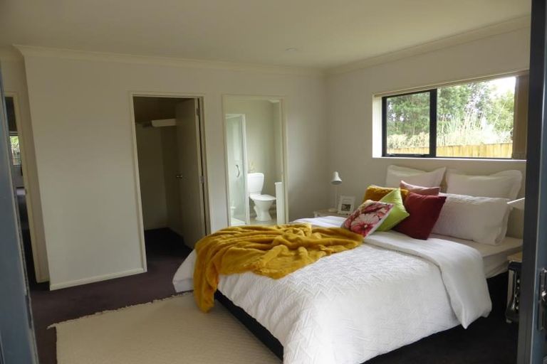 Photo of property in 45 Ridge View Crescent, Pukekohe, 2120