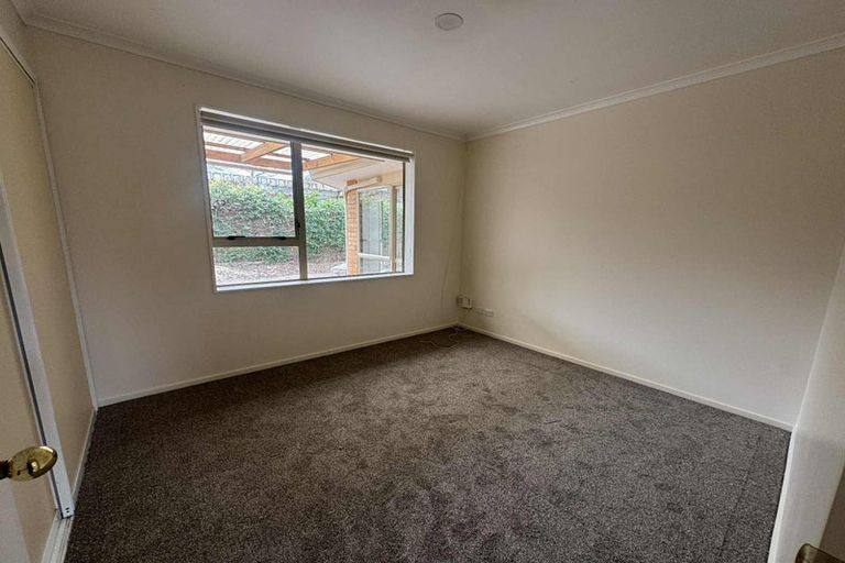 Photo of property in 1 Swanson Oaks, Swanson, Auckland, 0612