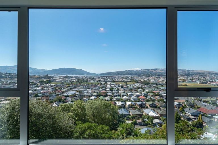 Photo of property in 63 Easther Crescent, Kew, Dunedin, 9012