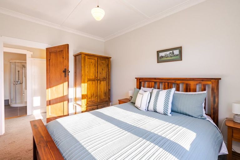 Photo of property in 15 Mataora Road, Kenmure, Dunedin, 9011