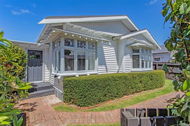 Photo of property in 8 Frankleigh Street, Somerfield, Christchurch, 8024