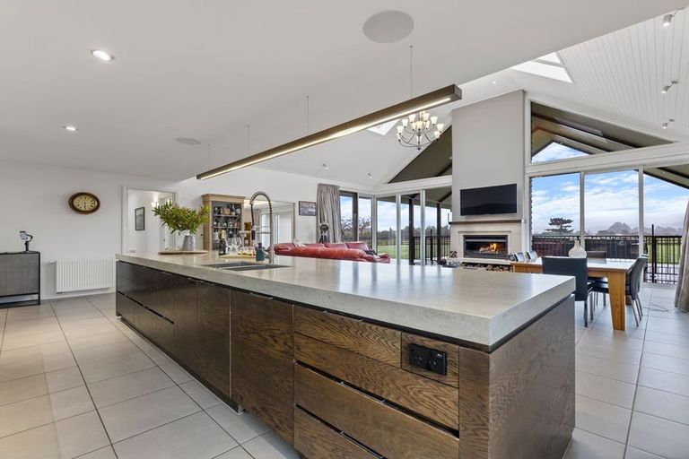 Photo of property in 100 Wingatui Road, Mosgiel, 9024