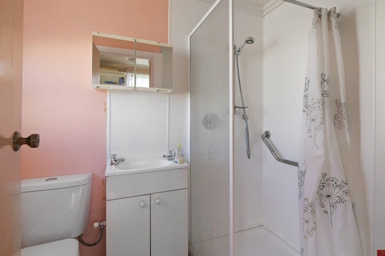 Photo of property in 8 Rata Street, Wairakei, Taupo, 3332