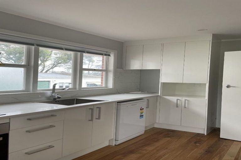 Photo of property in 41 Park Road, Glenfield, Auckland, 0629
