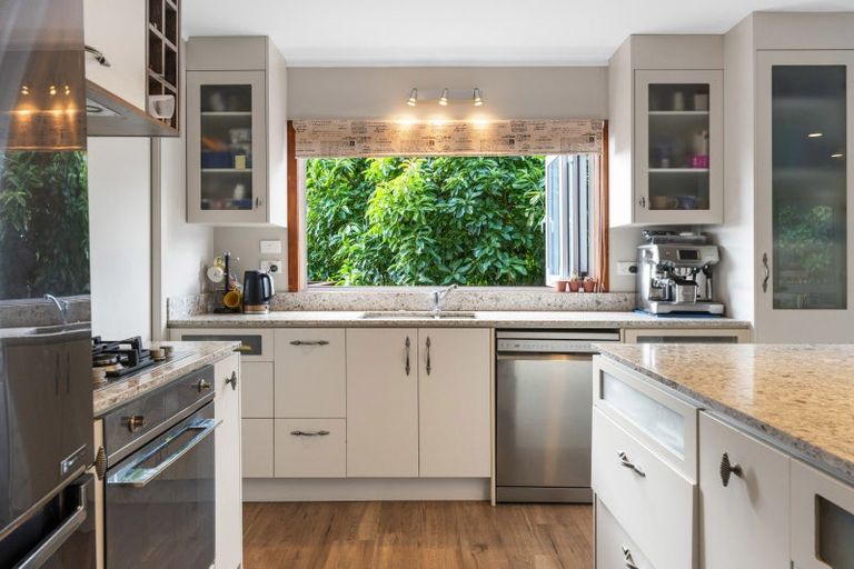 Photo of property in 9 Waihora Street, Taupo, 3330