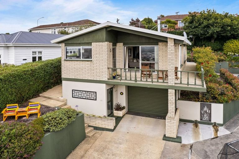 Photo of property in 62 Easther Crescent, Kew, Dunedin, 9012