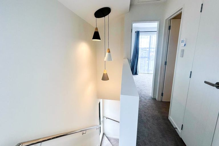 Photo of property in 7/12 Statesman Street, Henderson, Auckland, 0612
